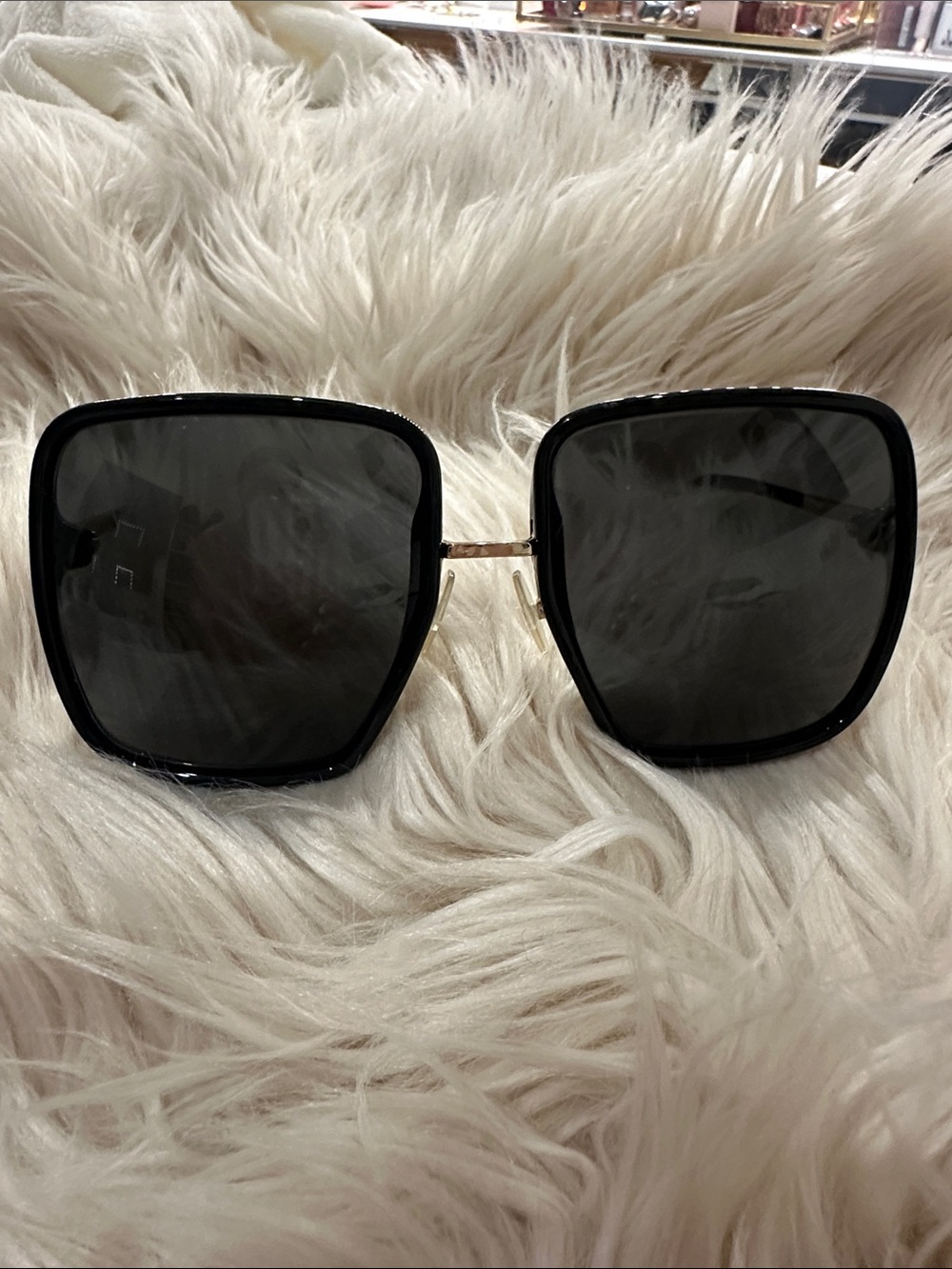 Fendi Black and Gold Oversized Square Sunglasses - Picture 2 of 6